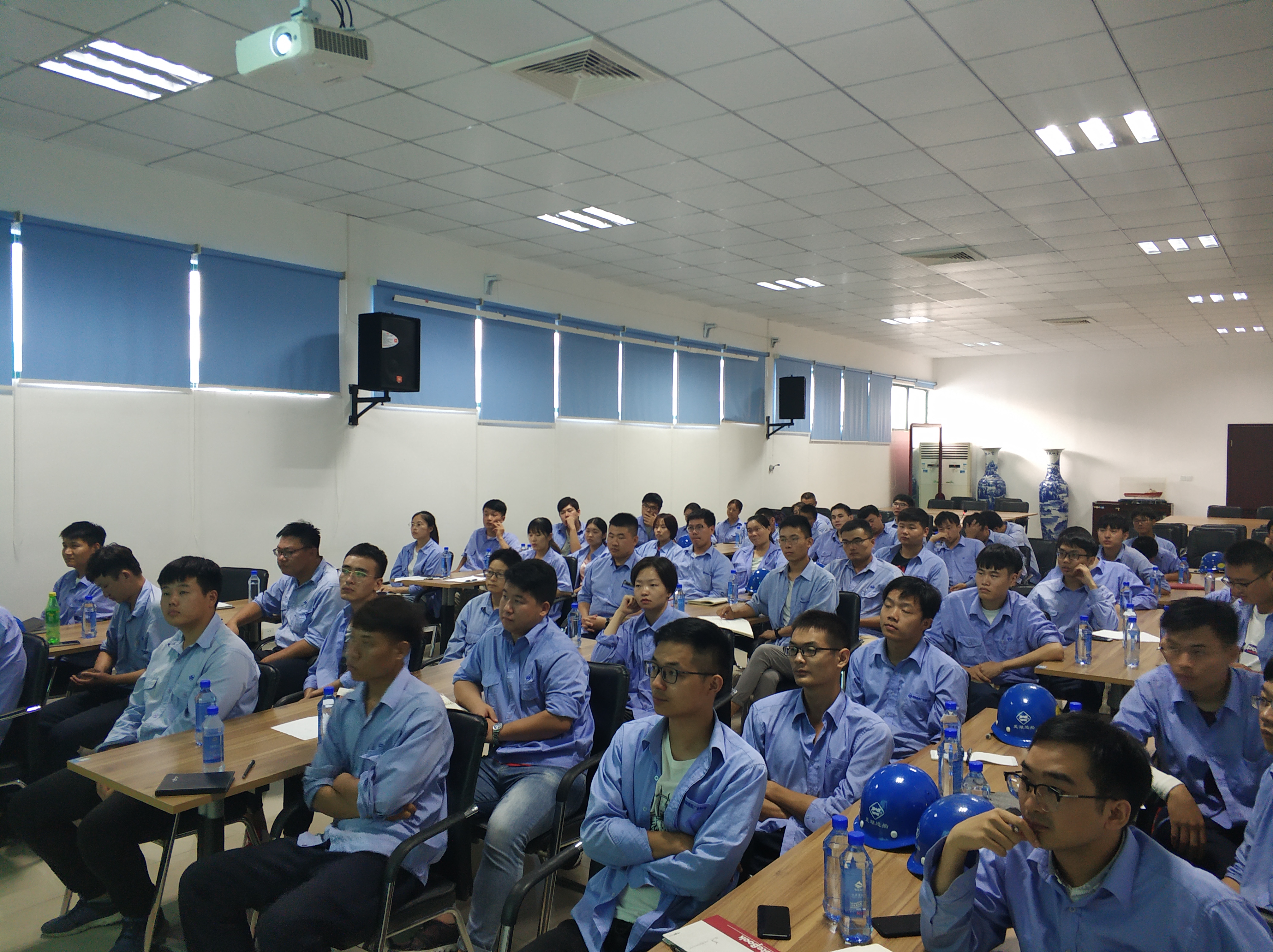 第51頁_新聞中心_蕪湖造船廠有限公司